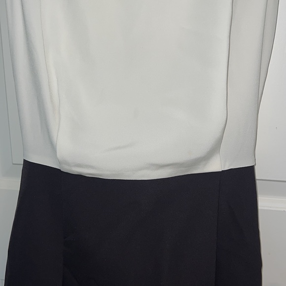 Classic Banana Republic Black and White Dress, size 2, worn once - Picture 2 of 12